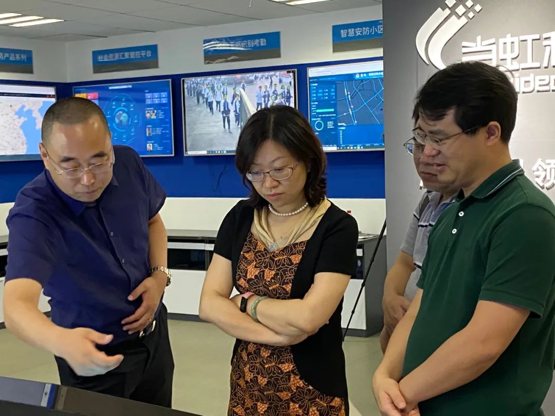 杭州市科技局党组书记周扬一行考察调研兴发娱乐科技